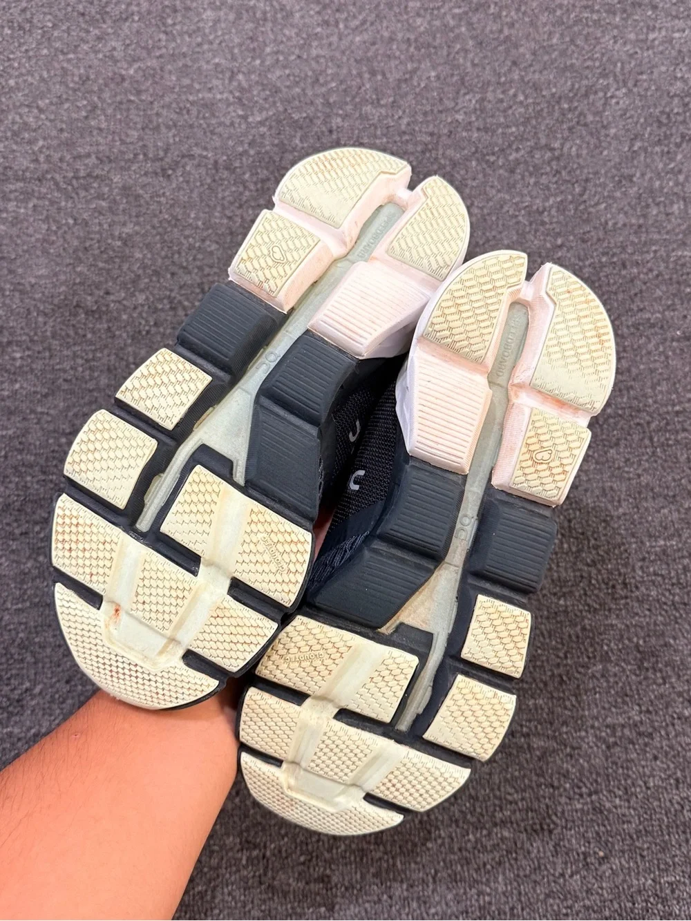 On Running breathable mesh